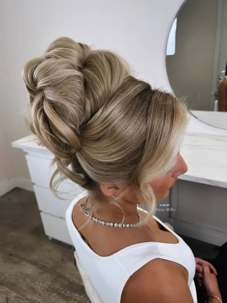 Fresh Summer Bun Hairstyles 2026: Elegant & Trendy Ideas for Every Hair Type