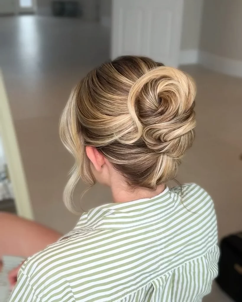 Fresh Summer Bun Hairstyles 2026: Elegant & Trendy Ideas for Every Hair Type