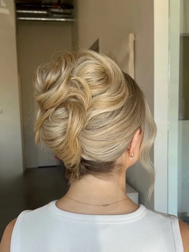 Fresh Summer Updo Hairstyles 2026: Elegant & Cute Ideas for Every Hair Type