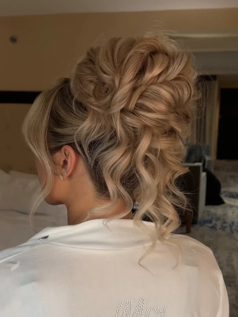 Fresh Summer Updo Hairstyles 2026: Elegant & Cute Ideas for Every Hair Type