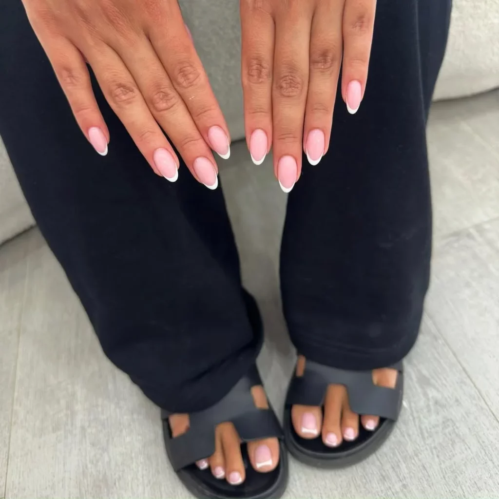 Summer Acrylic Nails 2026: Trendy Almond, Coffin & Square Nail Ideas for a Stylish Summer