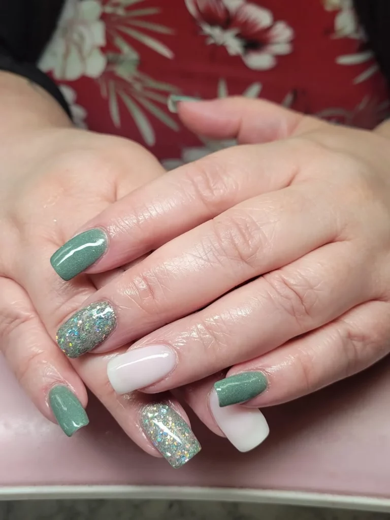 Summer Dip Nails 2026: The Prettiest Glitter, Pink & Almond Shape Ideas for the Season