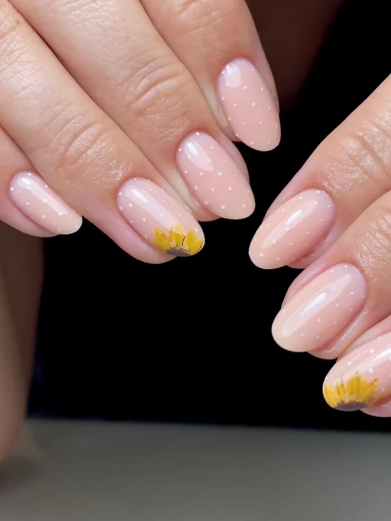 Summer Nail Inspo 2026: Trendy Designs for Almond, Short & Pink Nails