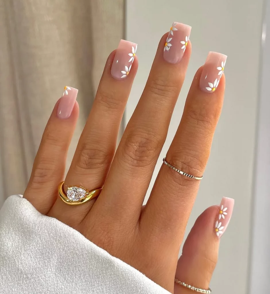 Summer Nails Square 2026: 24 Chic Ideas for Glossy French Tips, Pink Nails & Trendy Shapes
