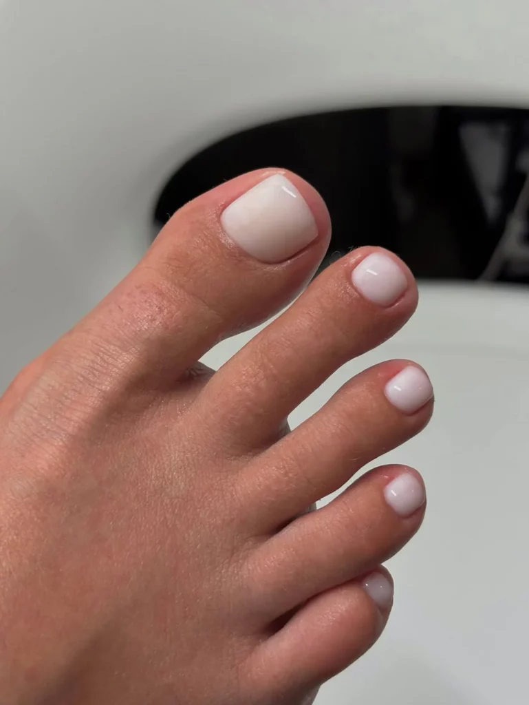 Summer Pedicure Colors 2026: Trendy Pink, Blue & Chic Pedi Ideas for Every Skin Tone