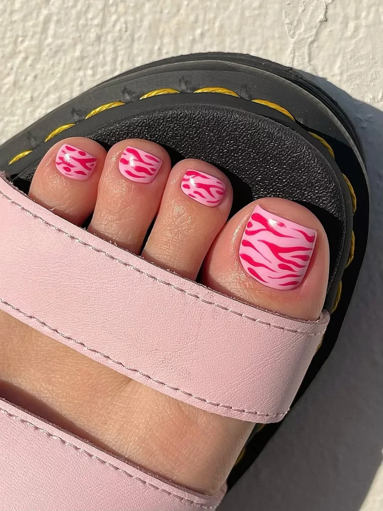 Summer Pedicure Colors 2026: Trendy Pink, Blue & Chic Pedi Ideas for Every Skin Tone