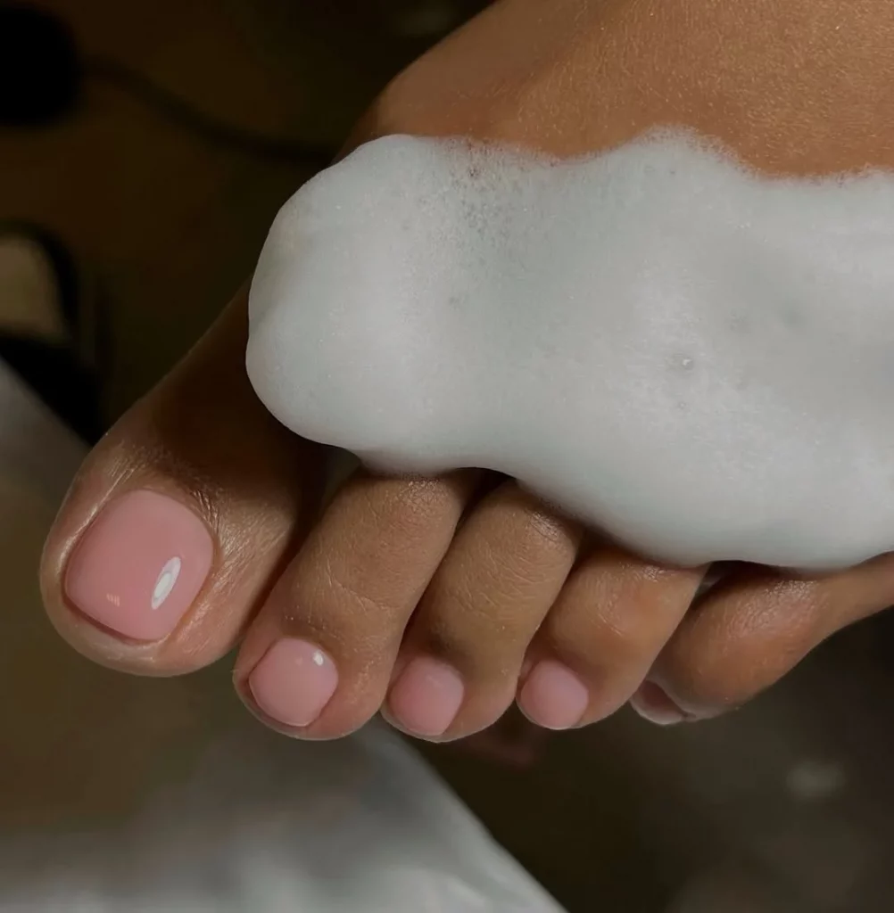 Summer Toe Nails Colors 2026: Bright, Chic & Trendy Pedicure Ideas for Every Summer Mood