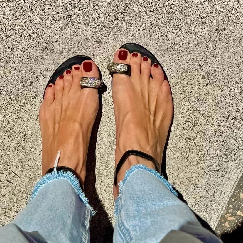 Summer Toe Nails Colors 2026: Bright, Chic & Trendy Pedicure Ideas for Every Summer Mood